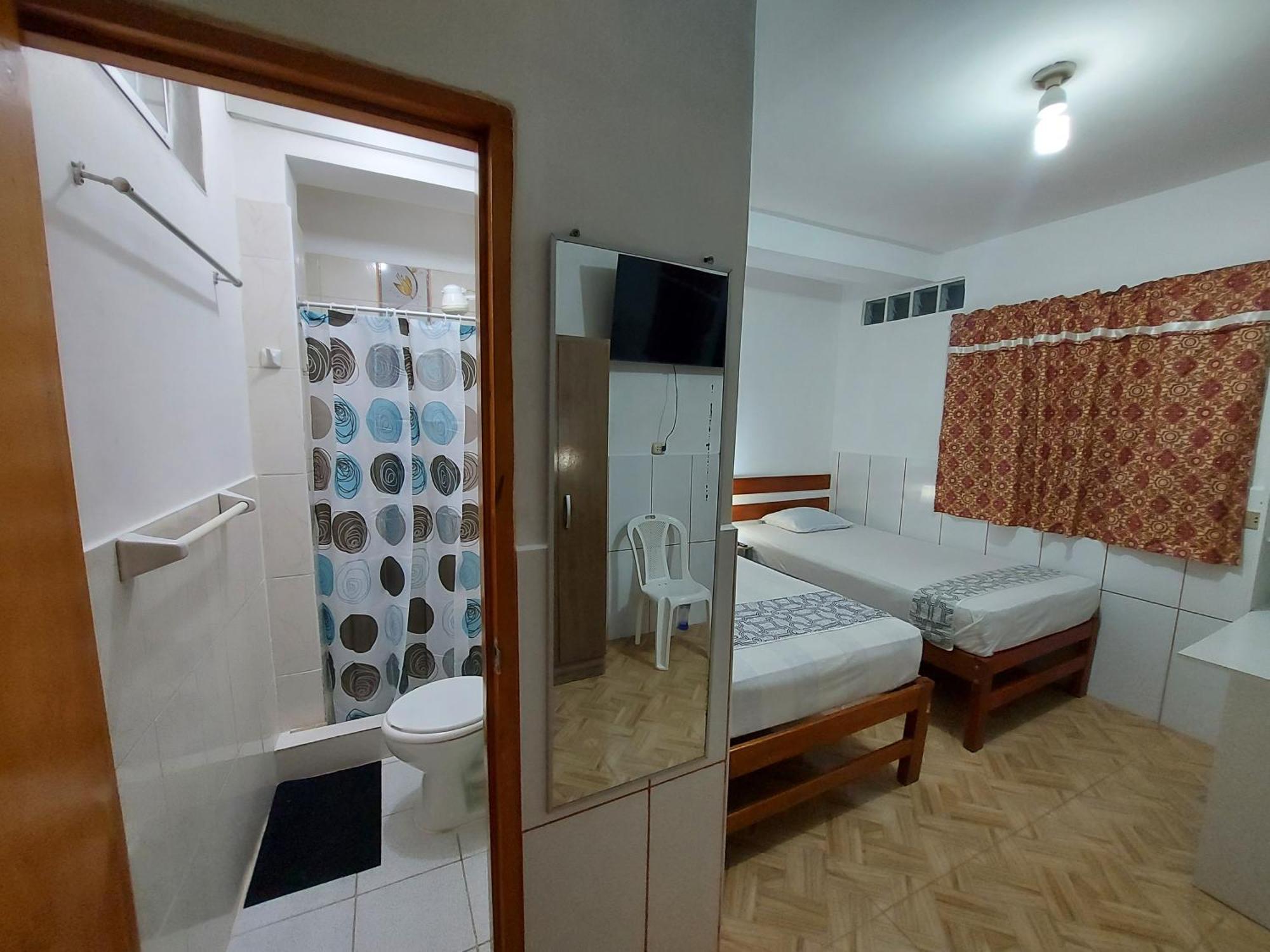 Amazon House Hostel Iquitos Room photo