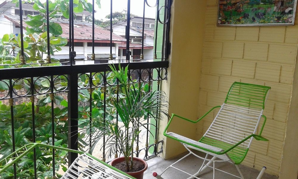 Amazon House Hostel Iquitos Exterior photo